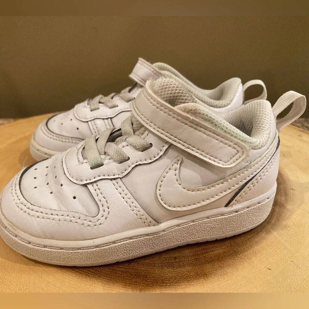 Nike Court Borough Low 2‎ Trainers Unisex Kids White Size US 7C